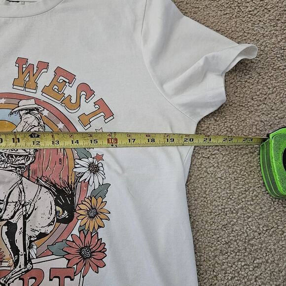 Wild West Graphic TShirt large - Picture 4 of 6